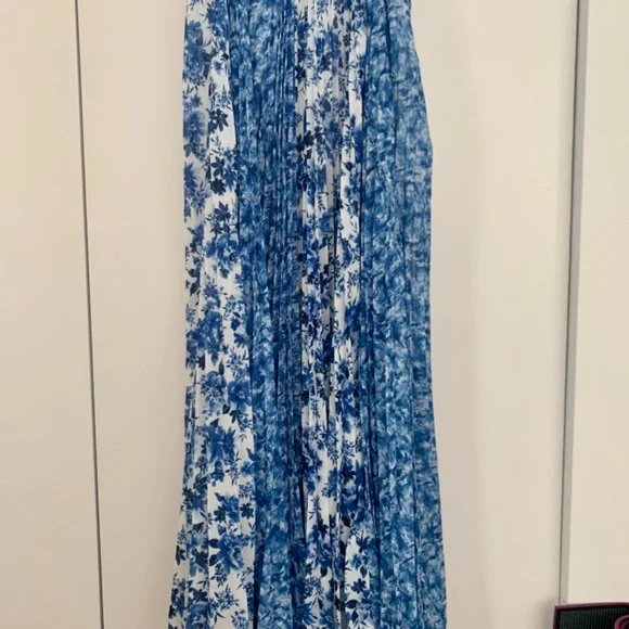 Amur Dress - Picture 3 of 5